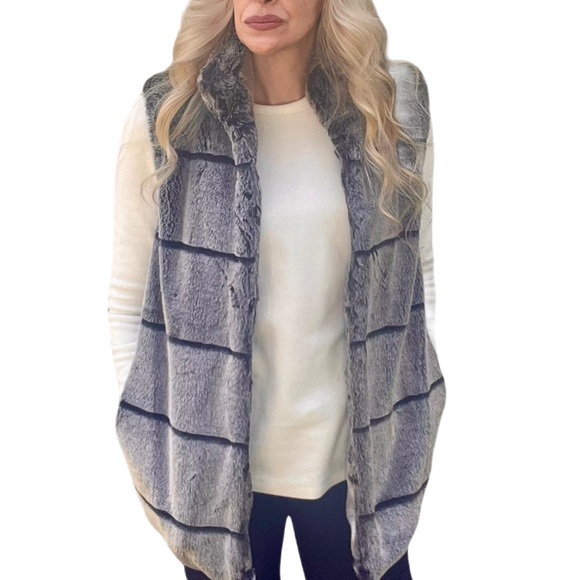 Discover Peach GALENA faux fur vest size XS - Picture 3 of 8